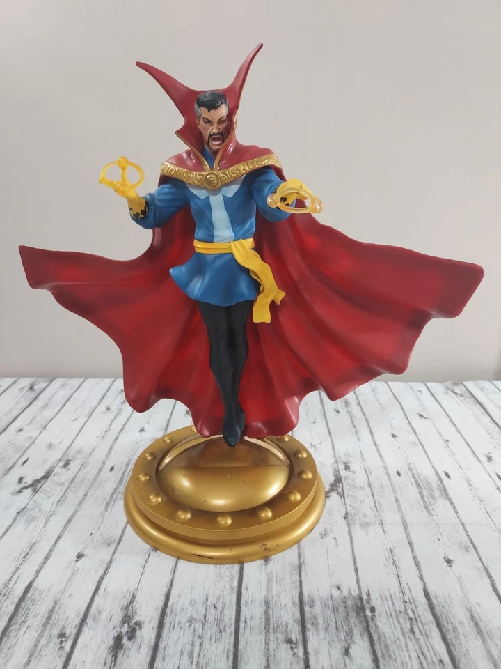 Estatua de PVC Dr Strange Diamond Select Marvel Gallery Foto 1 de 4