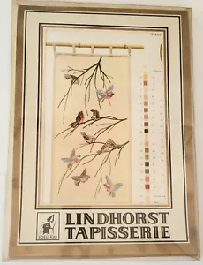 KIT COLGANTE DE PARED DE COLECCIÓN EDELFRAU LINDHORST TAPIZ CREWEL BORDADO PÁJARO NUEVO - Imagen 1 de 5