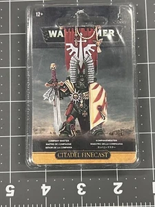 Dark Angels Company Master Warhammer con striscione nuovo Finecast - Foto 1 di 4