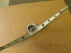 1962 CHEVROLET IMPALA SUPER SPORT ORIGINAL GM HORN RING BAR 767939 - Picture 1 of 6