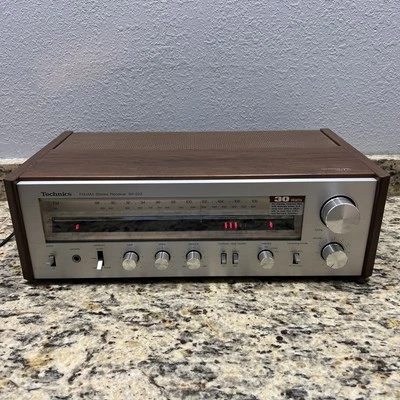 Technics Stereo Receiver Model SA-202  AM/FM SERVICED - Image 1 of 4