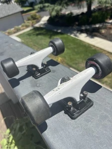 Bullet Skateboard 🛹 Trucks Road Runner Simpsons Wheels 🛞 Flip Bearings Set - Picture 1 of 7