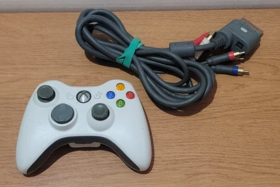 Kit Accessori Originali Xbox 360 - Controller Wireless Bianco + Cavo Component - Immagine 1 di 4