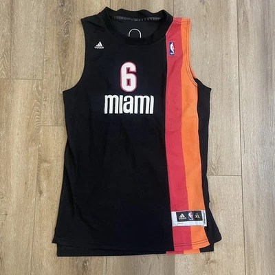 Camiseta Adidas LeBron James #6 Miami Heat para hombre longitud XL +2 Foto 1 de 4