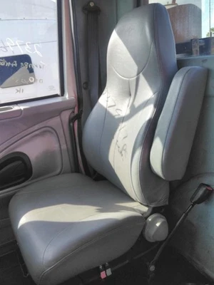 INTERNATIONAL 8600 SEAT FRONT Left 3818149 - Image 1 of 2