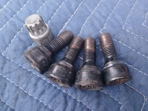 Hardened 12mm x1.5 OEM BMW Wheel Lug Bolt Lock Set w/ Key Most Models 1977-2010 - Picture 1 of 9