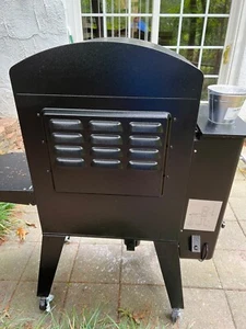 Camp Chef XXL Vertical Smoker Black Great Condition - Picture 1 of 4
