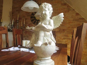 ENGEL XL-BUCH-SKULPTRUR-FIGUR-WOHNUNG-GARTEN-ANTIK-Wetterfest-Antik-Gold - Bild 1 von 8