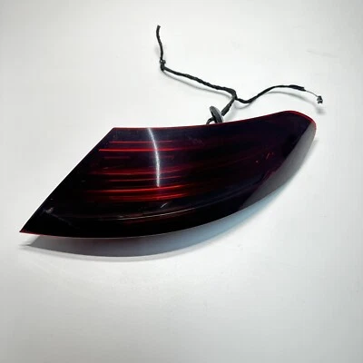 MERCEDES BENZ C63 S AMG cupé luz trasera derecha 2017 2018 LED A2059066600 Foto 1 de 4