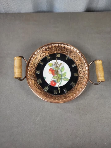 Vintage Decorative Small Copper Pan Wall Clock Strawberry Floral Theme Cover