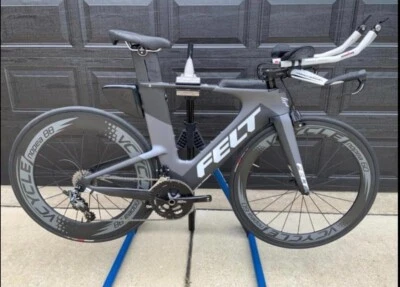 Bicicleta de carreras Ironman 2018 FELT IA 10 talla 54 cm triatlón TT Foto 1 de 4