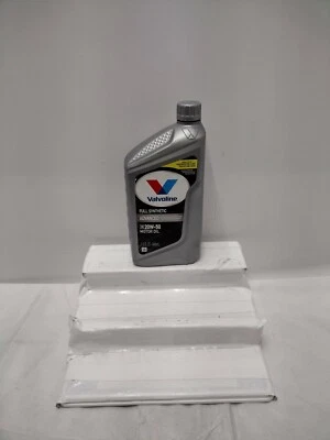 Valvoline VV945 Advanced Full Synthetic SAE 20W-50 Motor Oil 1 Quart - Image 1 of 4