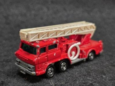 Tomica No. 29 Hino Aerial Ladder Fire Truck - Image 1 of 4