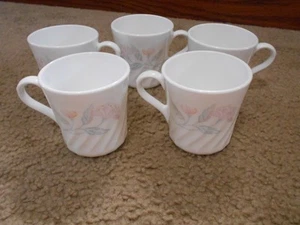 Corning USA Vintage 09 Pink Trio Swirl Coffee Mugs Set of 5 Pink Flowers - Picture 1 of 4