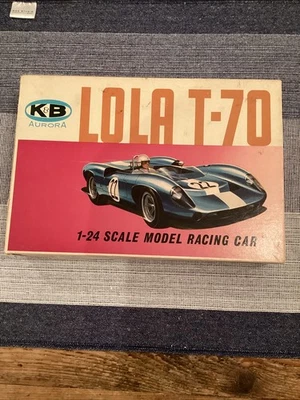 Coche Ranura Carreras Modelo Vintage Años 60 K&B Aurora Lola T-70 Escala 1:24 ~ ¡¡SOLO EN CAJA!!! Foto 1 de 4