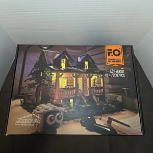 FUNWHOLE Blocco Costruzione Modulare Cabina in Legno 2097pz con Kit Illuminazione Casa Retrò - Foto 1 di 6