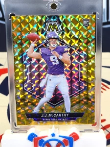 Panini Mosaic J.J. McCarthy 2024 amarillo reactivo Prizm RC #310 - Imagen 1 de 2