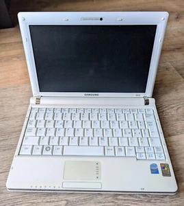 Computer Notebook Samsung NC10 con custodia e valigetta - Foto 1 di 14
