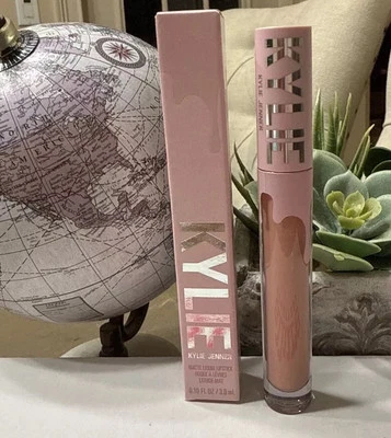 Lápiz labial líquido mate Kylie Jenner - 820 Another Day, Another Nude - Nuevo en caja O R4 Foto 1 de 4