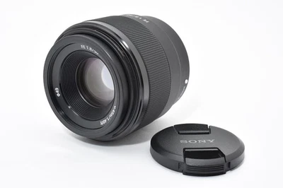 Exc++  Sony SEL 50mm f/1.8 Standard Prime Lens black - Image 1 of 4