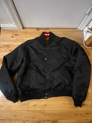 CHAQUETA BOMBER DE NAILON REVERSIBLE ALEXANDER WANG Rara Foto 1 de 4