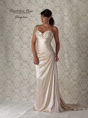 Elizabeth De Varga Silk Wedding Gown, Size 12 - image 1 of 4