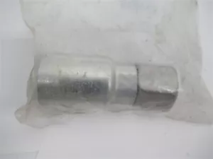 Parker 10677-12-12 , Straight Crimp Style Hydraulic Hose Fitting - Picture 1 of 2