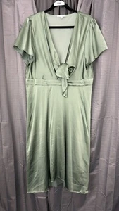 Vestido midi de satén con amapola nacido en el Báltico para mujer 3XL verde cuello en V corbata frontal fluido maduro - Imagen 1 de 14