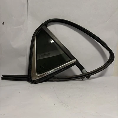 2013-2022 Buick Encore porta traseira janela ventilação vidro passageiro direito fabricante de equipamento original - Imagem 1 de 4