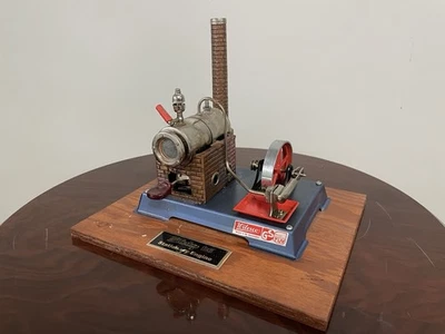 Motor de vapor Wilesco D6 Foto 1 de 4