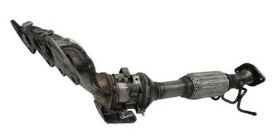Front Catalytic Converter with Integrated Exhaust Manifold For 2004-2007 Mazda 3 - Image 1 of 4