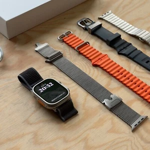 Apple Watch Ultra 2 w/ Blue/Black Trail Loop, Titanium Milanese and Ocean Band + - Zdjęcie 1 z 7