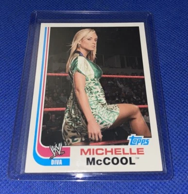 Tarjeta Michelle McCool 2008 Topps Heritage cromada WWE Diva #60 Foto 1 de 4