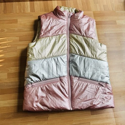 Chaleco hinchado metálico multicolor Tucker and Tate talla 8 Foto 1 de 4