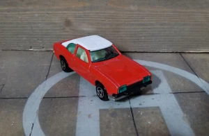 MAJORETTE N°251 FORD CAPRI RED Scala 1:60 Made in France 1980 White Roof Hook NM - Foto 1 di 16