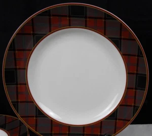 2 NEW Spode Christmas Tree Tartan 10.5 " Dinner Plates - Picture 1 of 3
