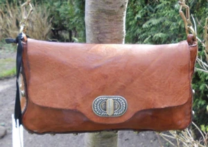 Campomaggi Tasche, Schultertache, Nieten, cognac/braun, neu mit Etikett - Bild 1 von 12