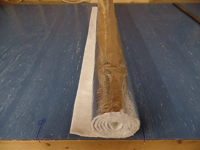 ** OFERTA ** 1/4"- 4' X 6' POTENTE AISLAMIENTO MATE - CONTROLA CALOR, SONIDO Y FLUJO DE AIRE Foto 1 de 4