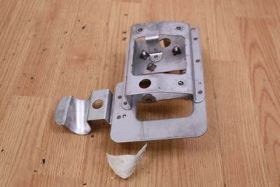 1995 KAWASAKI JET SKI 750 ZXI JH750 Unit Bracket Mount Steering Cable Bracket  Foto 1 de 4