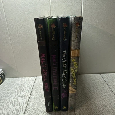 Disney Descendants 4 Books Lit LC   — 第 1/4 张图片
