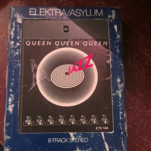 Queen–Jazz-1978 Elektra/Asylum Records–ET8 166 8‑Track Tape - Imagen 1 de 2