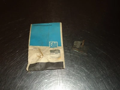 Nuevo clip de cable de capó GM 9847535 1971-1977 Chevrolet Chevy Vega GT Cosworth Foto 1 de 2