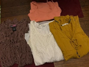 Women’s Tops 2 Med 2 Small ! - Picture 1 of 6