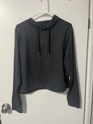 Sudadera con capucha negra All In Motion para mujer ropa deportiva sudadera corta elástica grande Foto 1 de 4