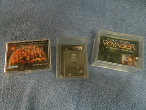 Star Trek Memorabilia - VOYAGER Trading Cards - GRAB BAG - geöffnet im Plastikauto - Bild 1 von 1