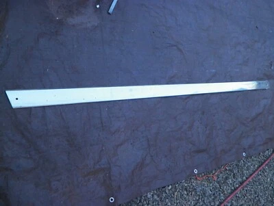 1967 1968 Pontiac LH moldura de acabamento de balancim esquerdo Grand Prix ETC - Imagem 1 de 4