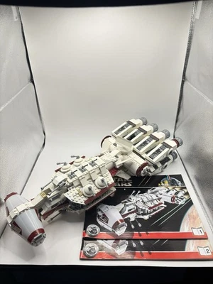 LEGO Star Wars: Tantive IV 10198 sin minifiguras Foto 1 de 4