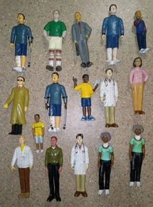 Lot Of 30 Vintage Discount School Supply Figures, Mixed Condition, W/ Duplicates - Picture 1 of 2