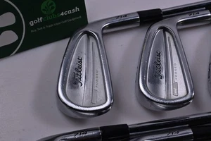 Titleist 714 CB Irons / 4-PW / Regular Flex Dynamic Gold R300 Shafts - Picture 1 of 7