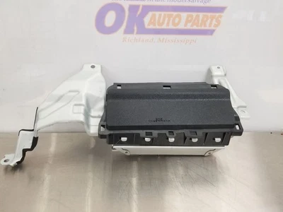 16 2016 TOYOTA 4 RUNNER LIMITED SR5 KNEE SRS PAD BLACK LEFT DRIVER - Изображение 1 из 4